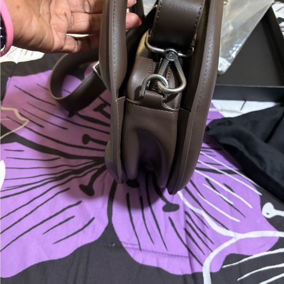 Telfar Brown Circle Bag - Picture 4 of 11